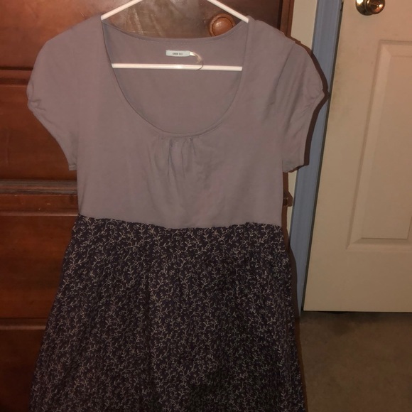 Dress - Picture 2 of 5